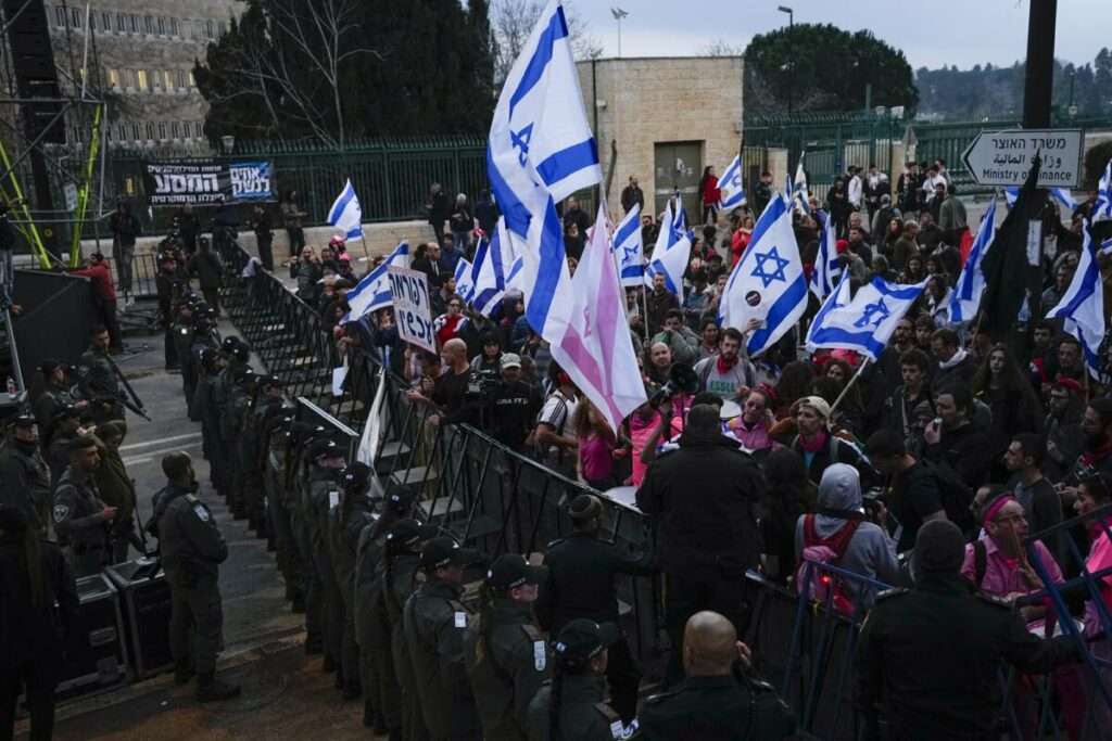 Israelis protest against plans by Netanyahus new government to overhaul the judicial system