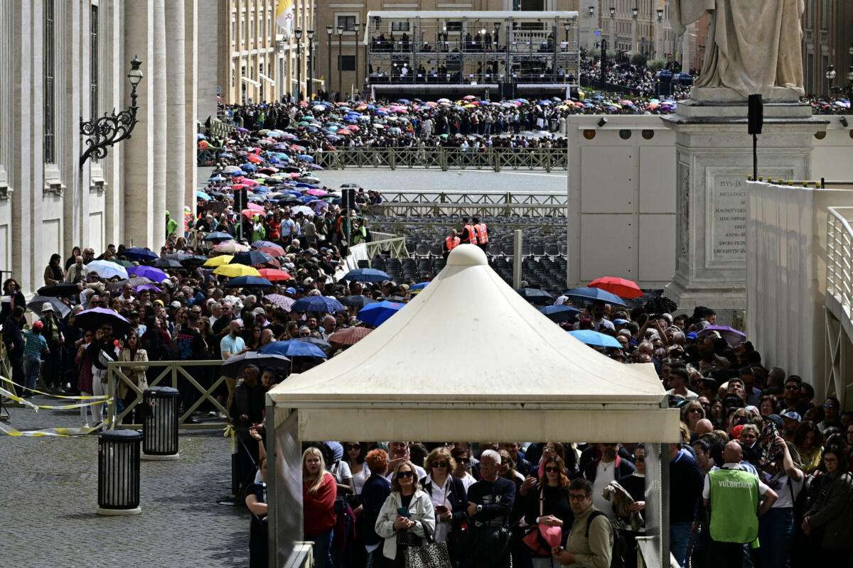 000 43FQ884 scaled 1