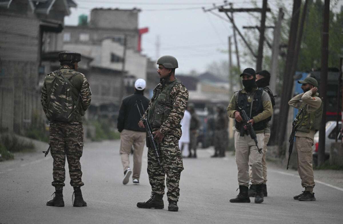 000 44Q79NN scaled 1