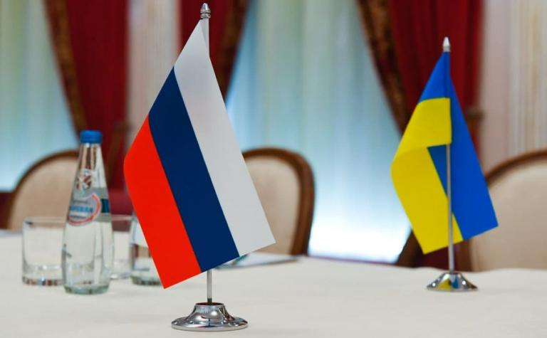 Russia Ukraine talks flags 768x475 1