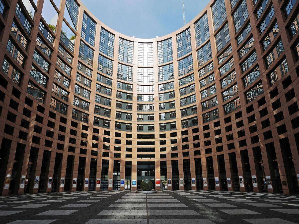 european parliament 1265254 1280 1