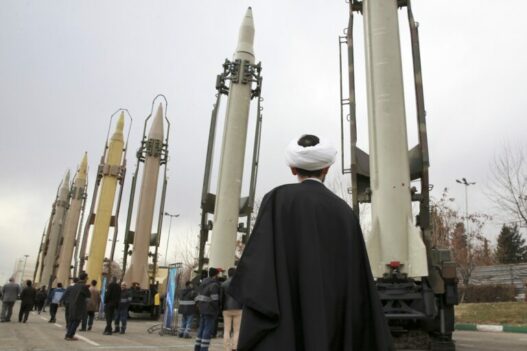 IRAN irak pyravli 768x512 1 1