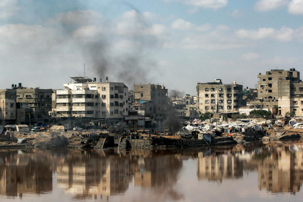 PALESTINIAN-ISRAEL-CONFLICT-GAZA-DISPLACED-WASTE-SEWAGE