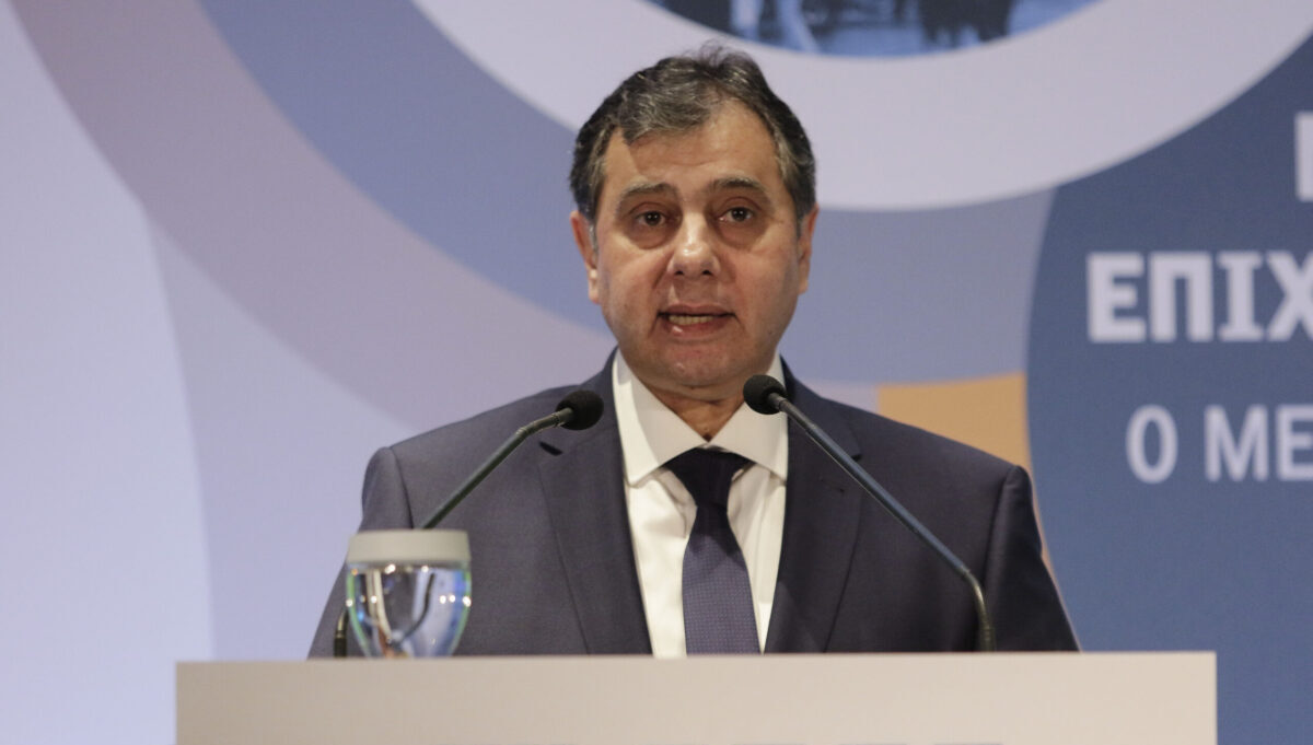 ÄÅÉÐÍÏ ÅÑÃÁÓÉÁÓ ÓÔÁ ÐËÁÉÓÉÁ ÔÏÕ 4ïõ ÓÕÍÅÄÑÉÏÕ ÔÇÓ ÅÓÅÅ (EURÏKINISSI/ÐÁÍÁÃÏÐÏÕËÏÓ ÃÉÁÍÍÇÓ)