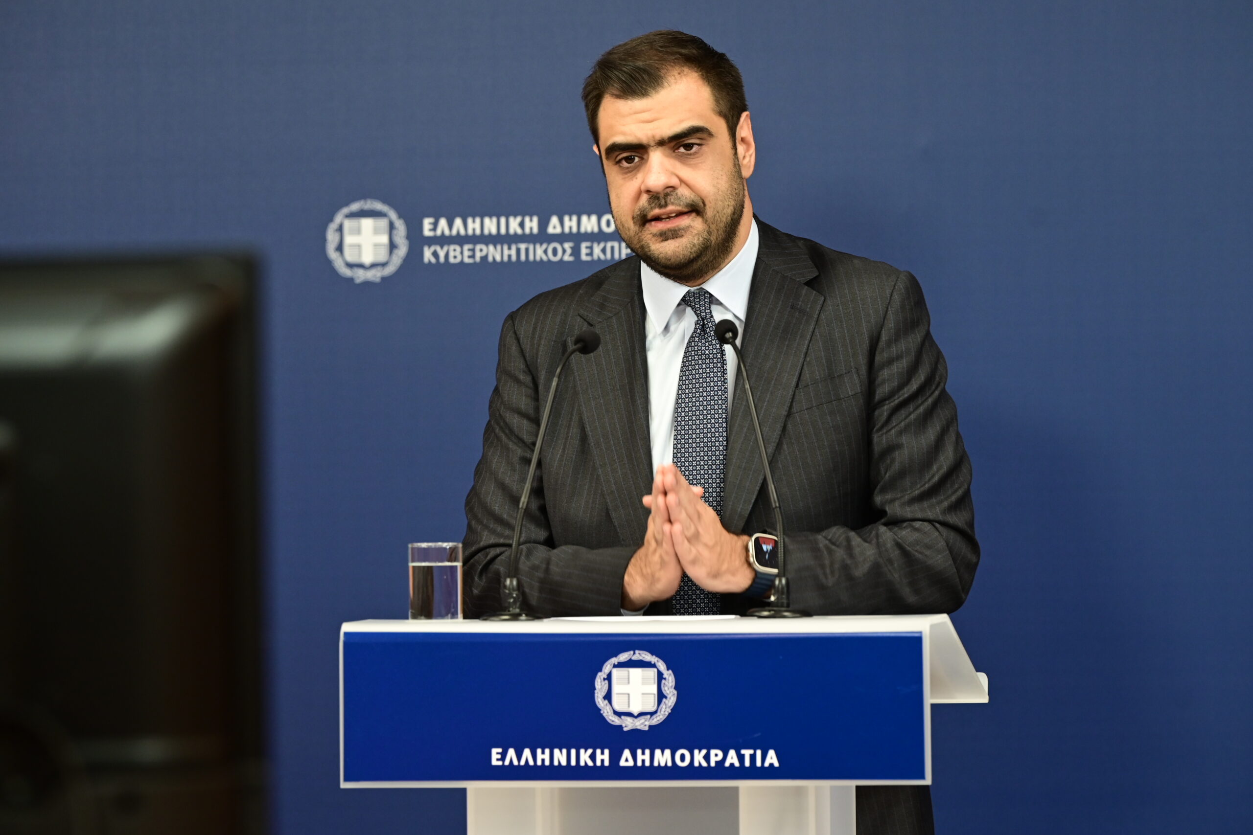 [378350] ΕΝΗΜΕΡΩΣΗ ΤΩΝ ΠOΛΙΤΙΚΩΝ ΣΥΝΤΑΚΤΩΝ ΑΠΟ ΤΟΝ ΚΥΒΕΡΝΗΤΙΚΟ ΕΚΠΡΟΣΩΠΟ ΠΑΥΛΟ ΜΑΡIΝΑΚΗ   (ΜΙΧΑΛΗΣ ΚΑΡΑΓΙΑΝΝΗΣ/EUROKINISSI)