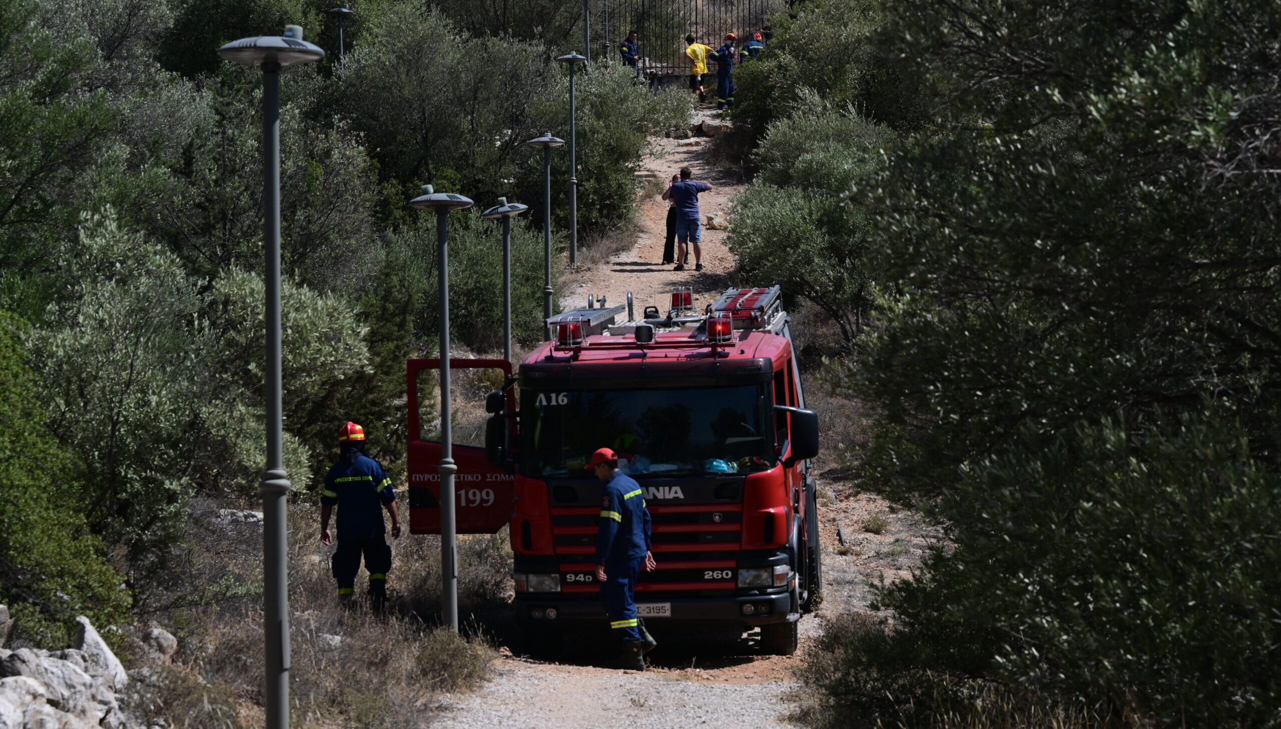 [379471] ΠΥΡΚΑΓΙΑ ΣΤΗΝ ΠΕΡΙΟΧΗ ΤΗΣ ΠΟΛΥΤΕΧΝΕΙΟΥΠΟΛΗΣ ΖΩΓΡΑΦΟΥ  (ΤΑΤΙΑΝΑ ΜΠΟΛΑΡΗ/EUROKINISSI)