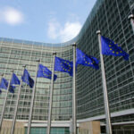 komision 1 768x433 1