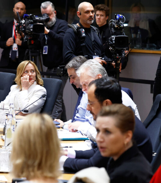 e9ba2d5a5e4a9abcc08b7d8ac3e4e709 L