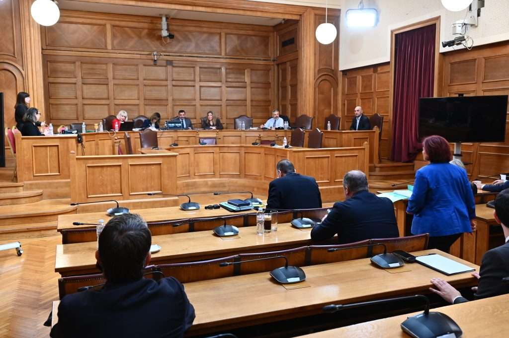 exetastiki epitropi 3 1024x681 1