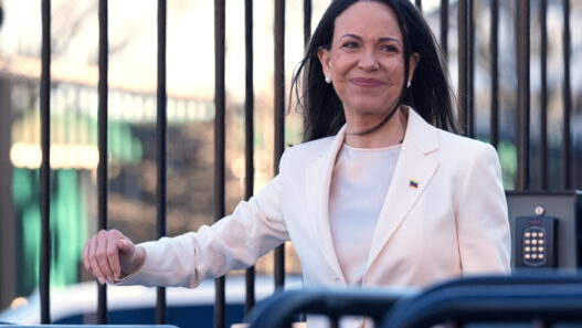 16c0cefd2387caaf54b86f0791f5a647 L