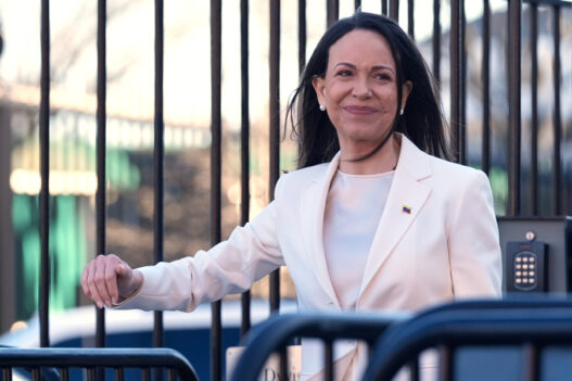 16c0cefd2387caaf54b86f0791f5a647 L