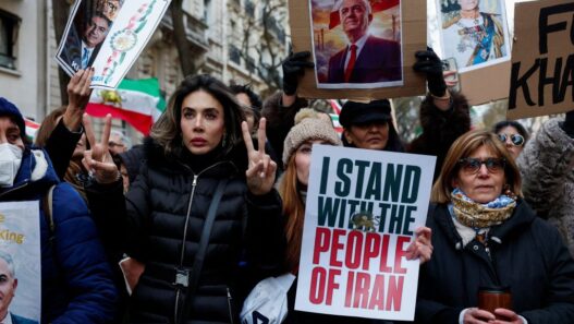 2026 01 11T173909Z 250796352 RC22ZIA6ABJ0 RTRMADP 5 IRAN ECONOMY PROTESTS FRANCE 1024x683