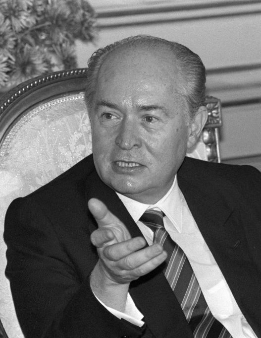 2026 01 14T065934Z 1187286847 RC2CJQ39ZD7C RTRMADP 5 PEOPLE GEORGE VASSILIOU 1024x681