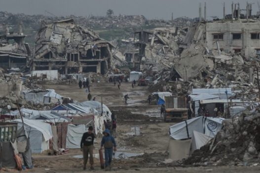 39afee1e49520b8f1e9d8b32dc995fdb L