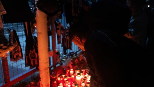 443673ed14a5f8bcb382349907a03074 L