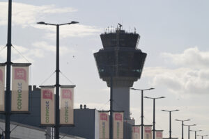 90ca2441190e3165de2b7d860cbdcae3 L