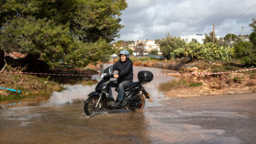 4af38db3a5162e44d9abec840611f120 L