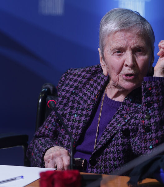 c555cbce7a24818023795f659cad2783 L