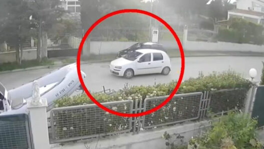 ee0c61e4d6697a8d3eb18b0fc3aeb4dc L