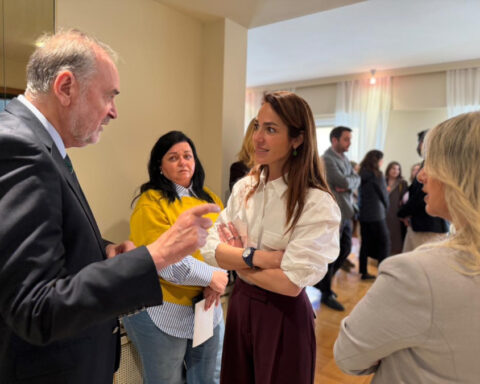 2d2a783c473b417ceb2e9cba18ef56a3 L