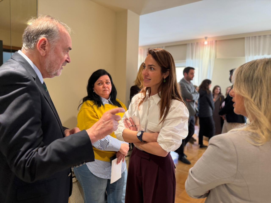 2d2a783c473b417ceb2e9cba18ef56a3 L