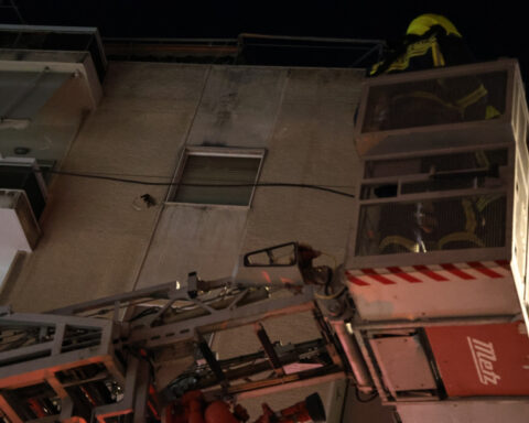 2f87d3c45c6af789a72b24f8e826b754 L