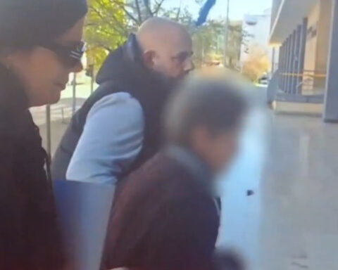 530537281f4de85f6c1c1e9a1c2419f7 L