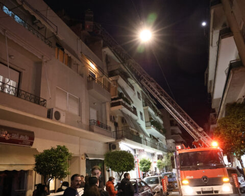 b67817754c5b4abdc3141bcd57287e70 L