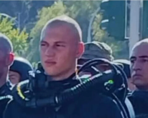 b9d8a9e3a7c9cc47a260916d19187179 L