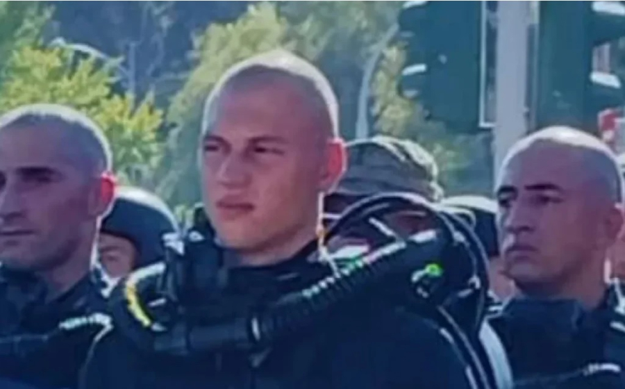 b9d8a9e3a7c9cc47a260916d19187179 L