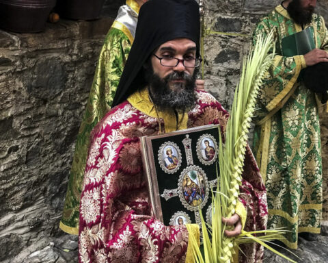 f4dc7f175f7bfb0ce93d0be68636c1f3 L