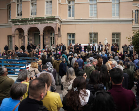 0511909d99f4a4105e42d5dbd9dee276 L