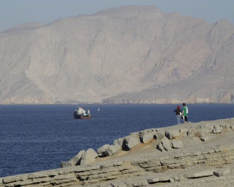 0813e27844302a4f09f22547d6c1d12f L 1