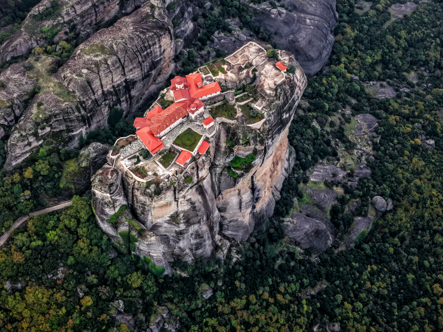 0d0c9d2f460657ac84c5b41b4b24de62 L