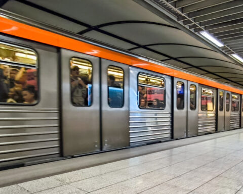 0da60afd5601509364ede5457840ea40 L