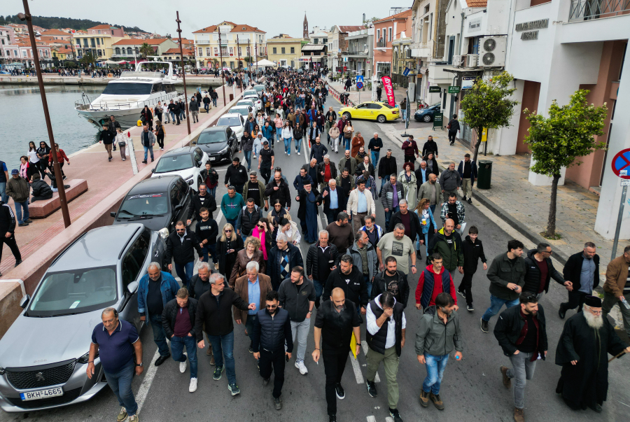 105994d08c8769ee06635bc2c11d5fb3 L