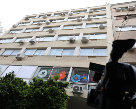 1085499409ec5eb069b5d3ed63413226 L