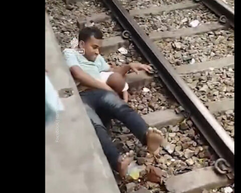 29e603f4f09c6854bebf668ad0722e75 L