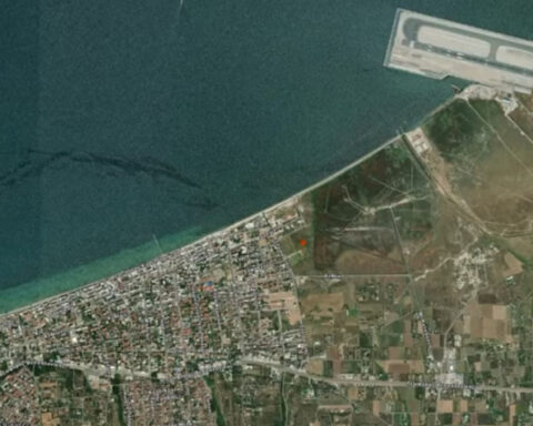 2d0075aad7267e6b5de9f47428bd9803 L