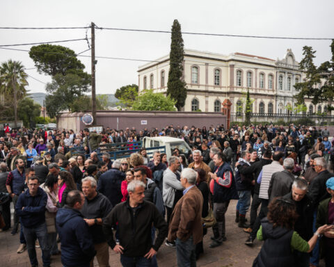 2d05945472711073b065104c81839585 L