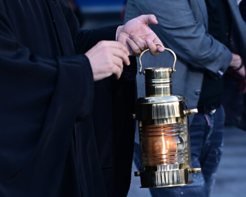 2ef444e67359162b1cf396ccaf70afc8 L