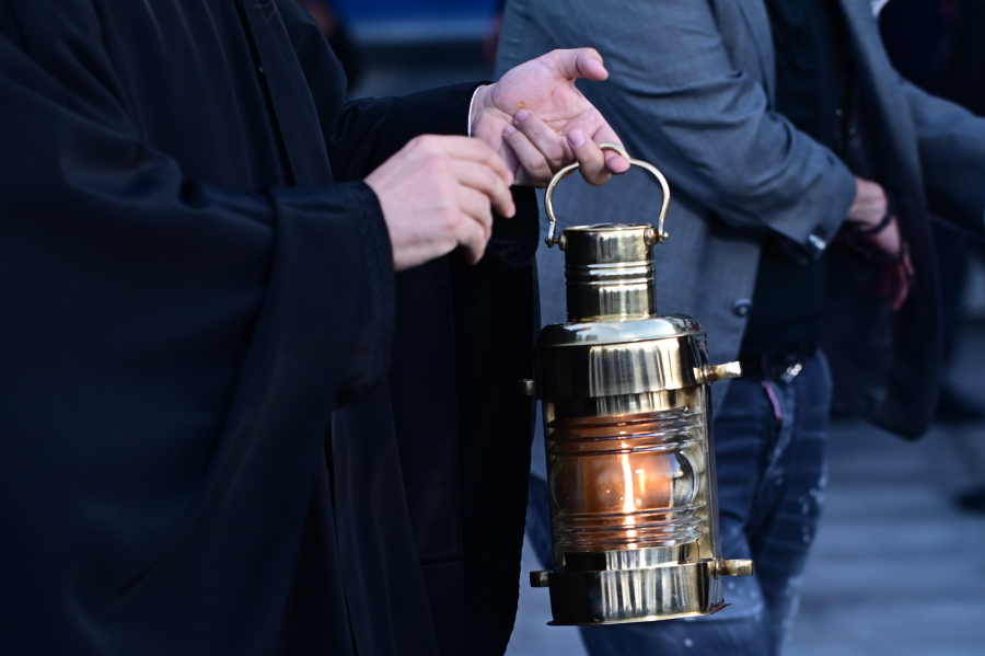 2ef444e67359162b1cf396ccaf70afc8 L