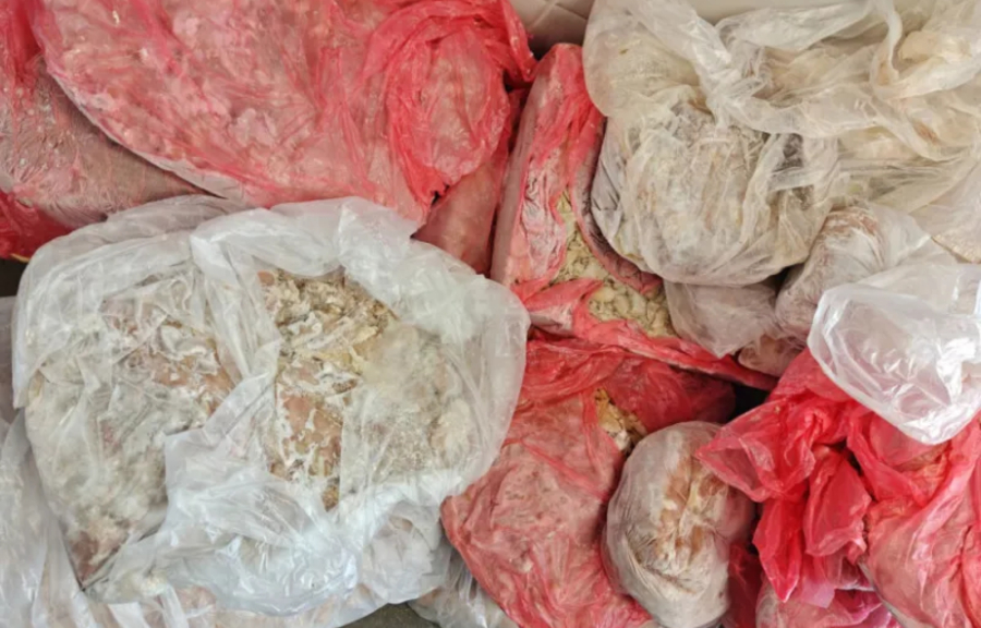 38f7898a9410e73a67a6e71090ec6c7b L