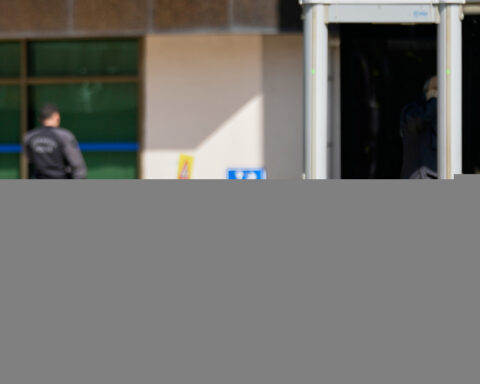 3ce75f0426fef9003a6c3523a2f500a0 L