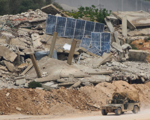 3d7bdf7e2c69f8f3bd2f421a8b2095fb L