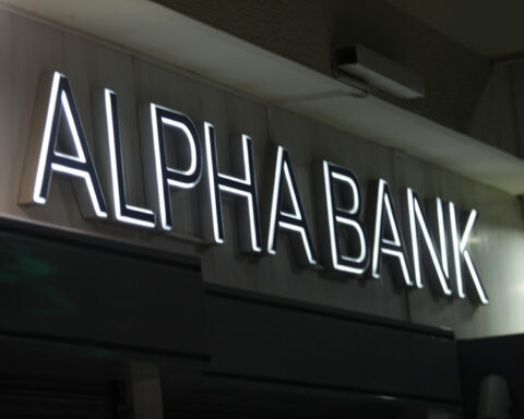 3ef8e9fc6398b8fa8a552bb9e1913b82 L