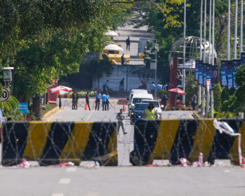 42874304206b66c4937ef4df1d814e99 L