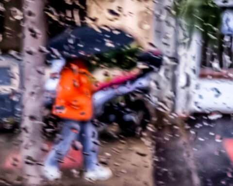 5084768c3502b48a5bc1cc5109f7e4e8 L