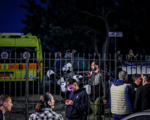 51be6f0523b6f775e6fea95beea8abb4 L