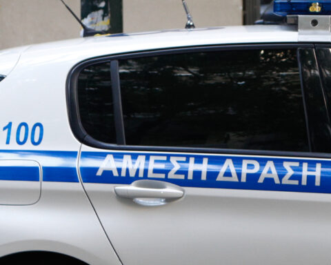 52d43a1fff17fec07a469266a66ea11e L